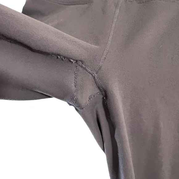 Fabletics Gray Mauve Purple Skinny Leggings Size Medium Cropped Yoga Criss Cross - Picture 5 of 7